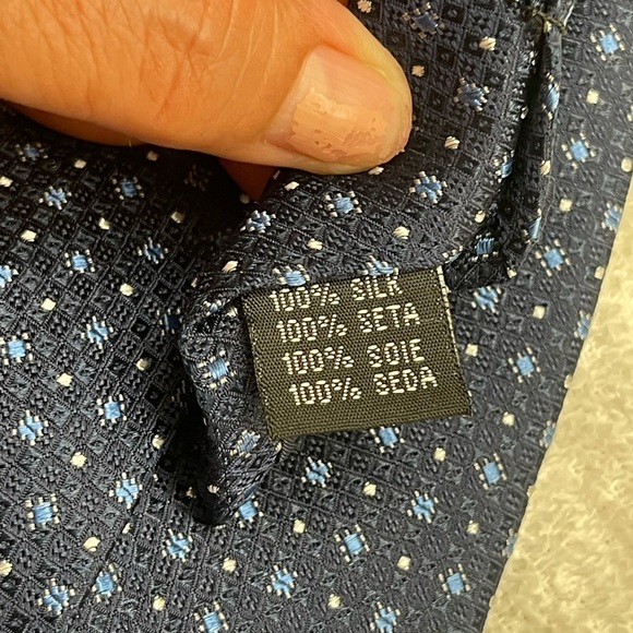 Yves Saint Laurent YSL pour homme 100% silk tie Blue NIB - Picture 11 of 12